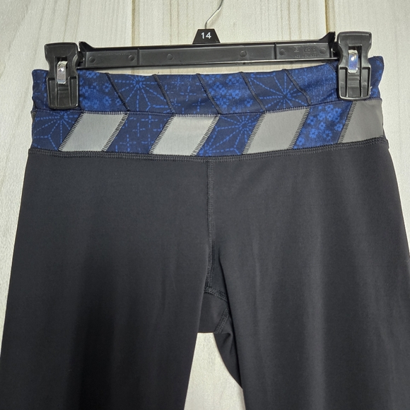 LULULEMON BLACK BLUE LEGGINGS - Picture 5 of 8